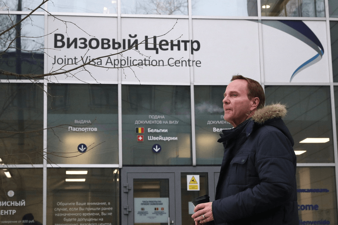 Визовые центры Испании и Италии увеличили сроки рассмотрения заявок на визы. Венгрия остановила прием документов в некоторых городах