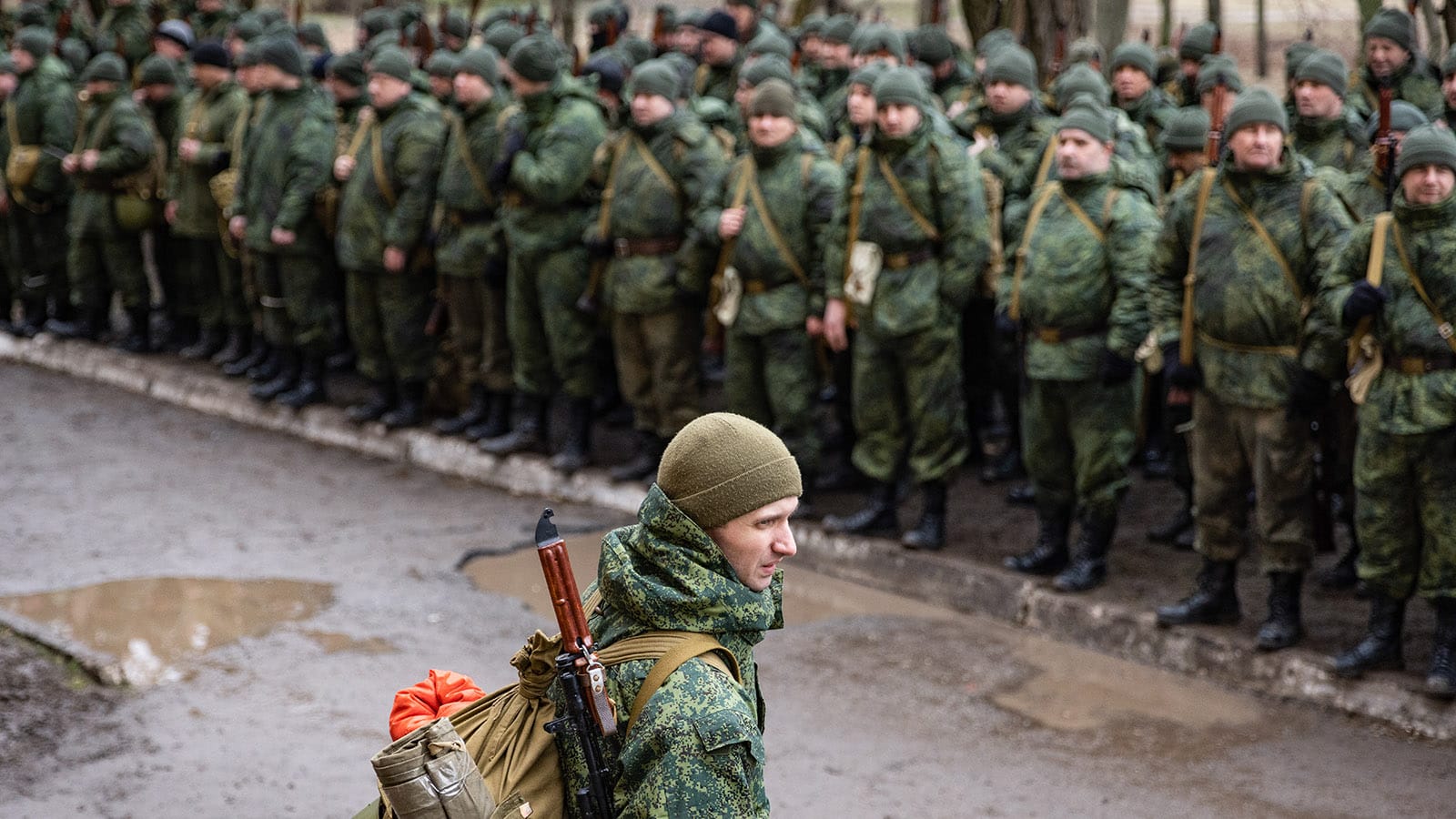 До конца 2024 года в российскую армию необходимо мобилизовать не менее 500 тысяч человек — военный эксперт Коваленко